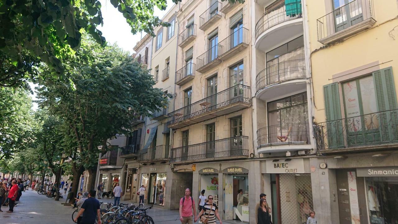 Bravissimo Rambla Eiffel Bridge 1 * Gerona